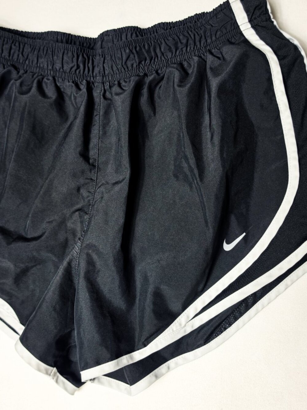 Large Nike Dri-Fit Tempo womens running shorts black athletic
